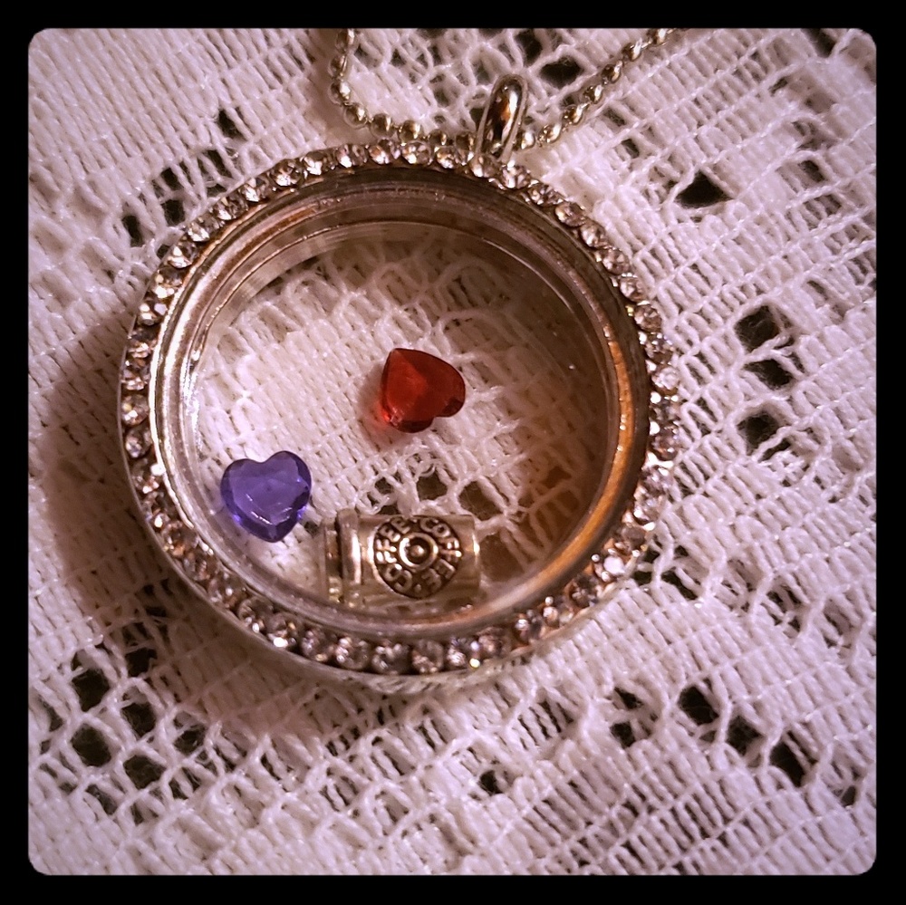 Women's fashion magnetic floating charm necklaces
